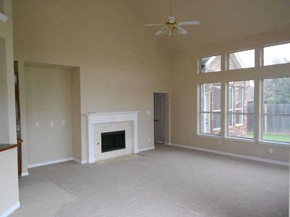 2nd image of 5021 Remington Dr