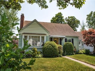 219 Fairfax Dr, Warwick, RI 02888