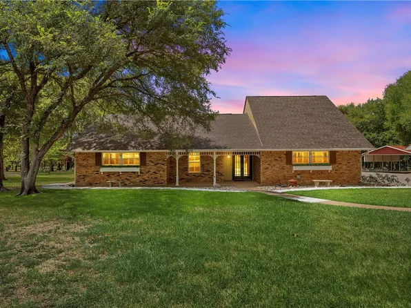 624 Coxs Oak Valley Rd, Waco, TX 76705