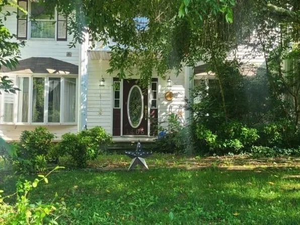 1465 Lebanon Rd, Kingsport, TN 37663