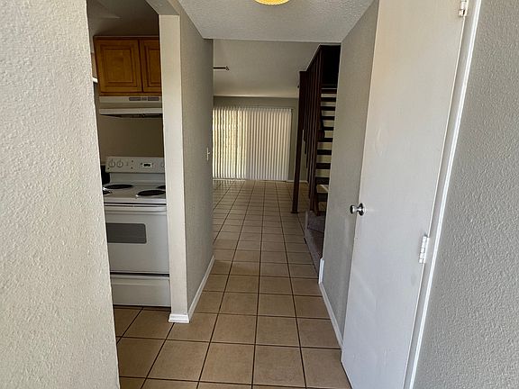 2nd image of 2219 Brandy Pl