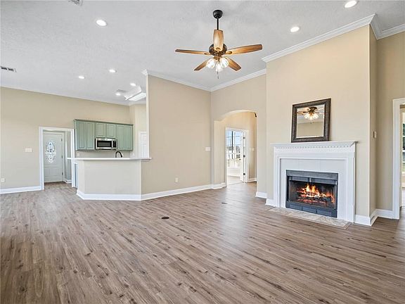 5th image of 40843 Canary Ln