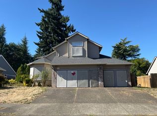 13417 Squire Dr, Oregon City, OR 97045