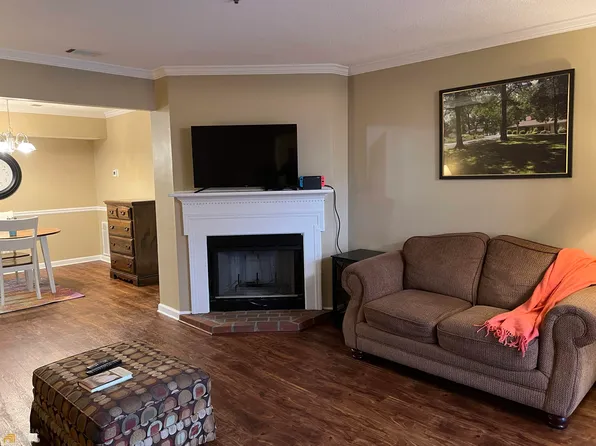 221 Cobblestone Trl, Avondale Estates, GA 30002