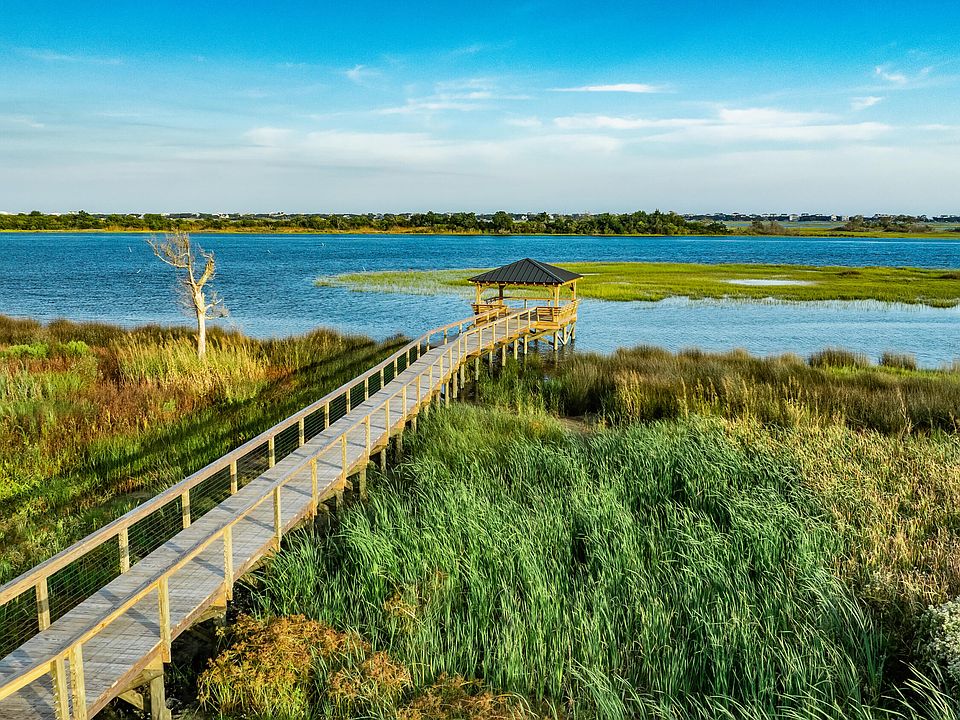 2nd image of 116 Lookout Point