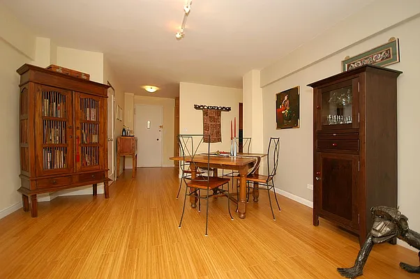 Sold by Century 21 NY Metro | media 5