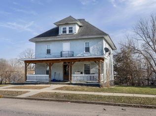 532 E Cook St, Portage, WI 53901