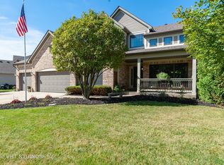 598 Ridgewood Dr, Antioch, IL 60002