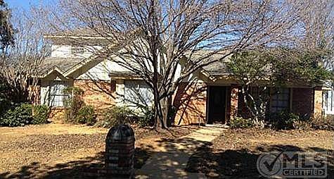 1st image of 517 Northmeadow Dr