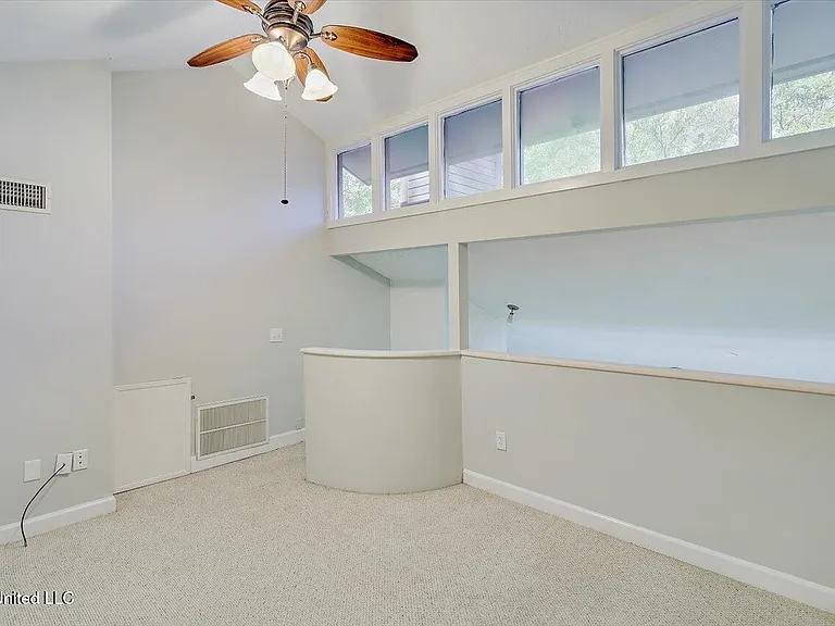 200 Woodgreen Dr #2 — Photo 19