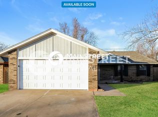 2705 Fairfield Dr, Edmond, OK 73012