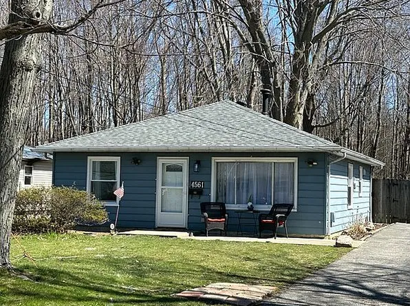4561 Willowbrook Dr, Mentor, OH 44060
