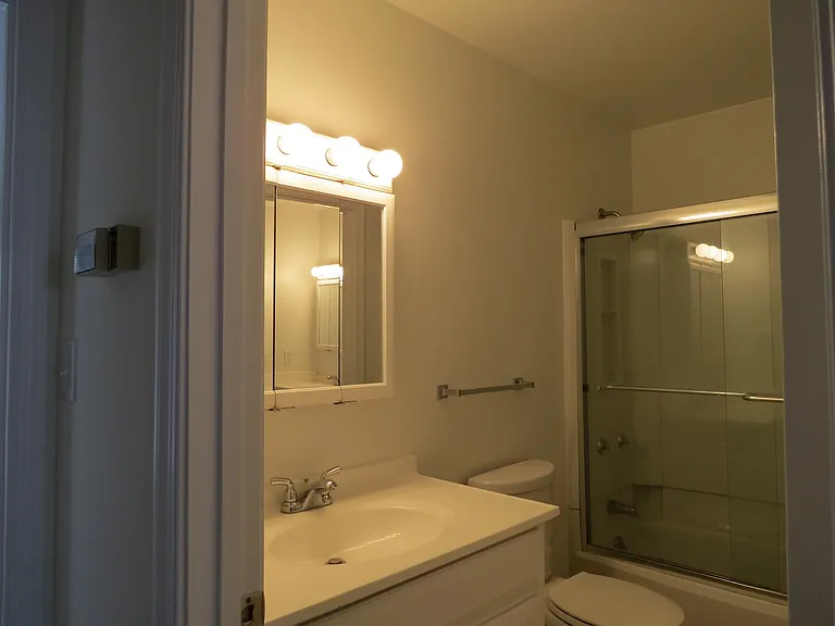 131 King Henry Way — Photo 7