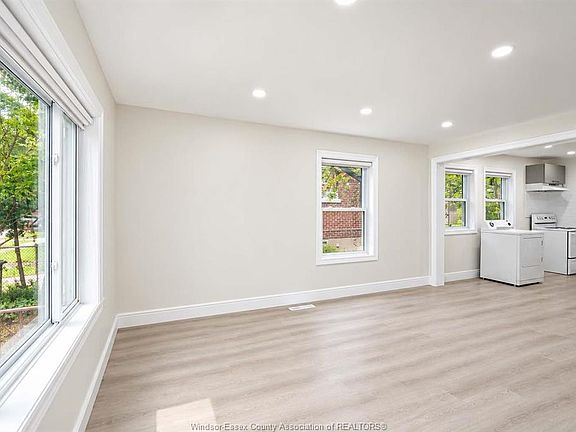 2nd image of 3272 Edison St