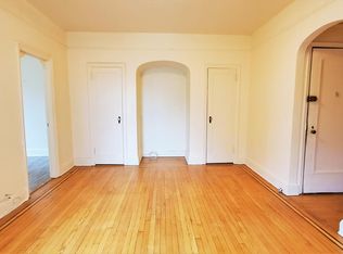 7316 71st St #2R, Ridgewood, NY 11385