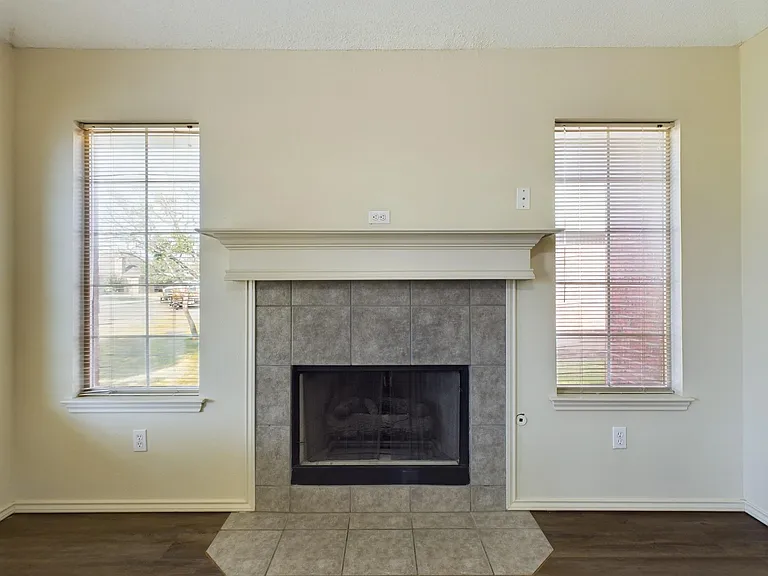 3116 110th St #B — Photo 9