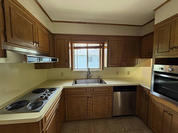 5th image of 1490 Edson Dr