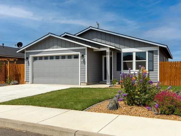 633 Patriot Dr #29, Madras, OR 97741