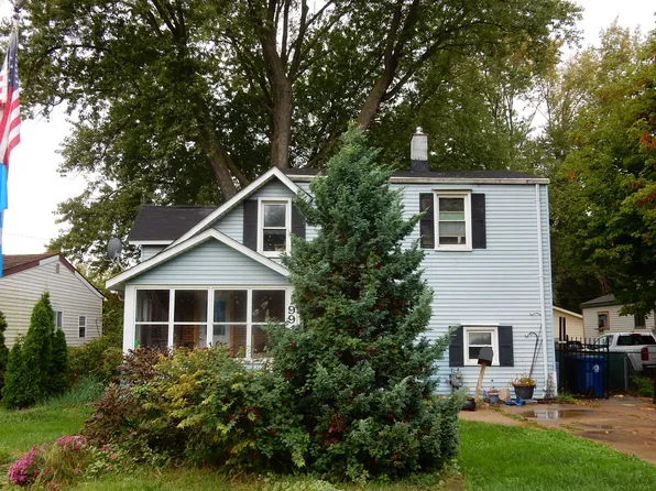 19949 Macarthur St, Redford, MI 48240