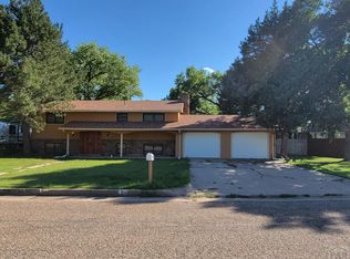 213 Willow Valley Dr, Lamar, CO 81052