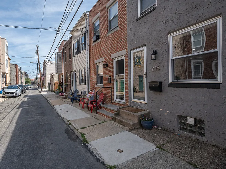 236 Wilder St — Photo 34