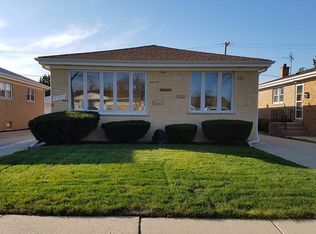 8544 N Oriole Ave, Niles, IL 60714