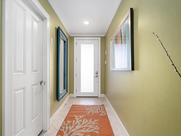 1205 Gulf Way St — Photo 6