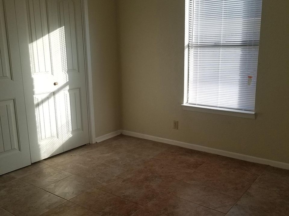 2nd image of 4508 Calle Nogal St #B