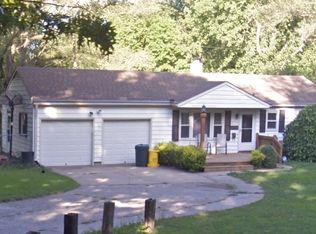 9004 E 75th St, Raytown, MO 64138