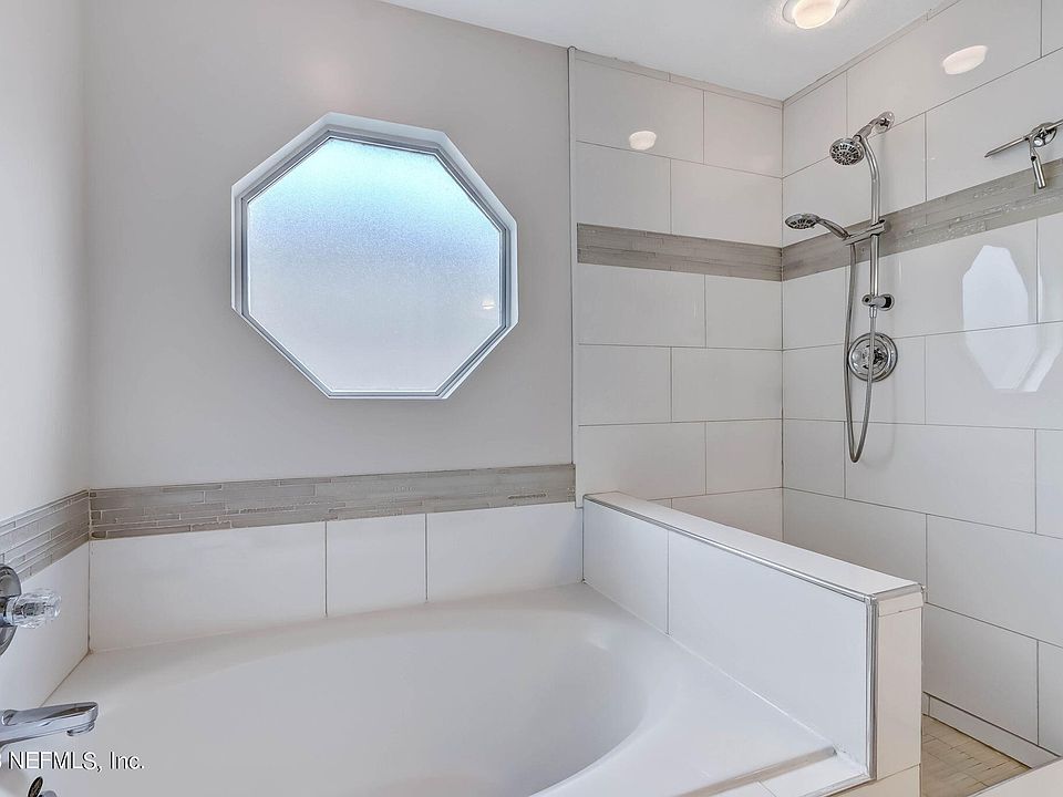 1st image of 4387 Hanging Moss Dr