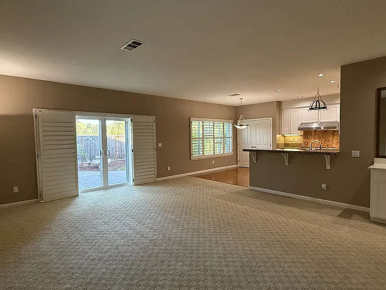 600 Bourne Ct — Photo 13