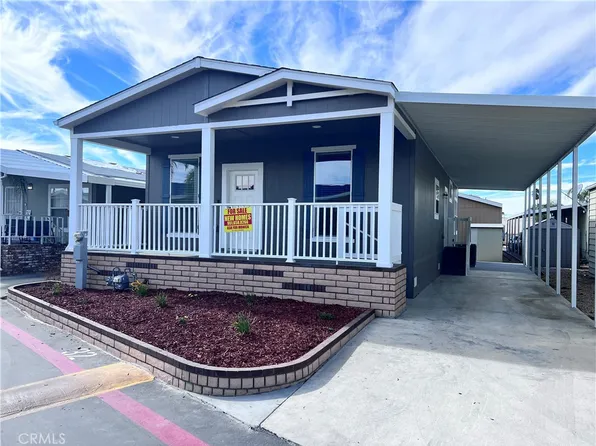 1445 W Florida Ave #32, Hemet, CA 92543
