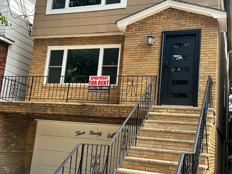 398 Ege Ave #1 — Photo 11