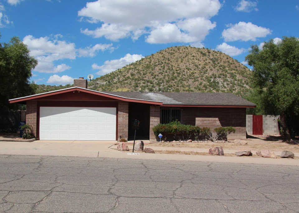 1st image of 1358 S Desert Crest Dr