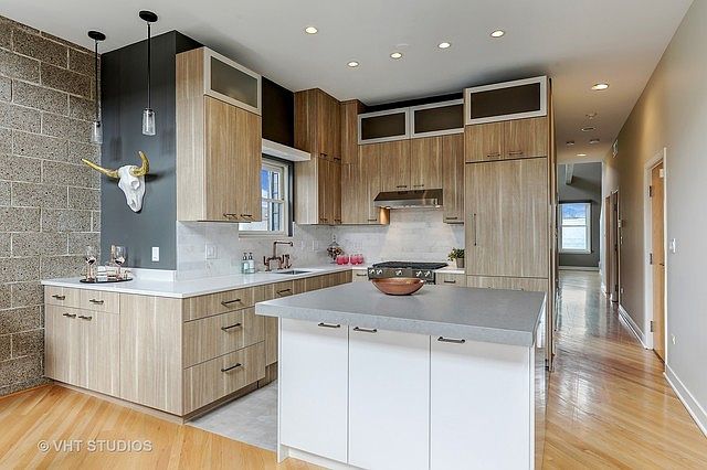 1st image of 1745 N Clybourn Ave APT 3N