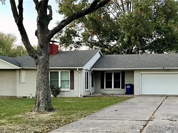 409 E Burns St, Gallatin, MO 64640