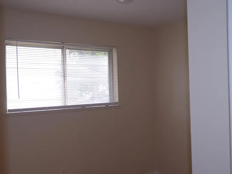 3138 Oakshire Ave — Photo 22