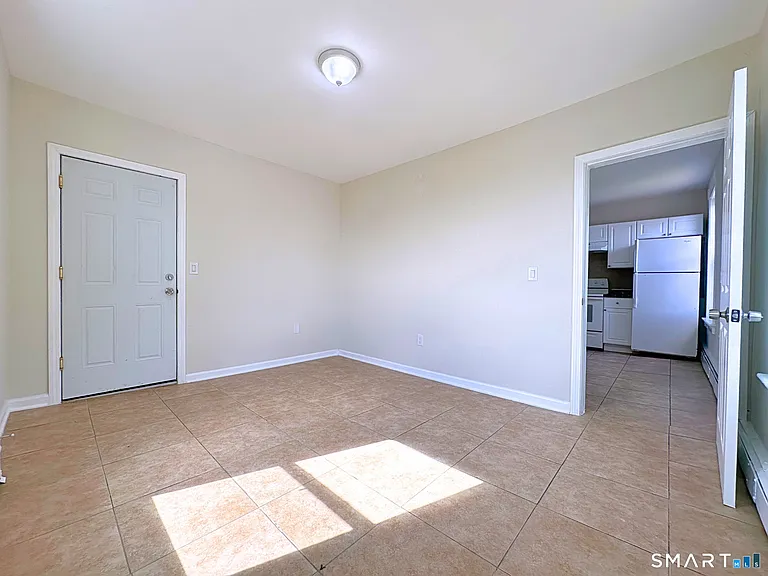 28 Sexton St #3N — Photo 16