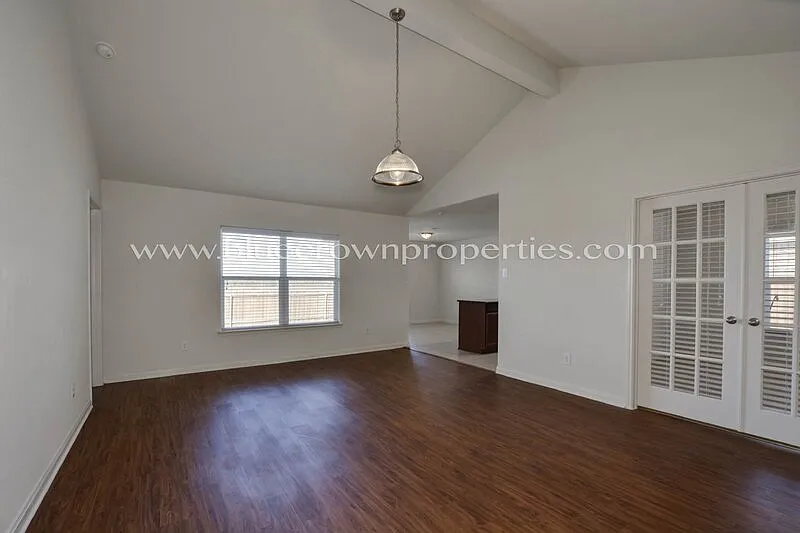 3 bed, 2.0 bath, 1663 sqft, $1,750 — Photo 4