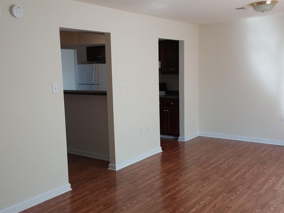 1st image of 103 Melissa Dr