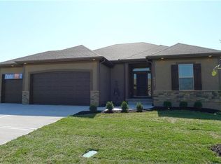 22711 E 41st Ter, Blue Springs, MO 64015