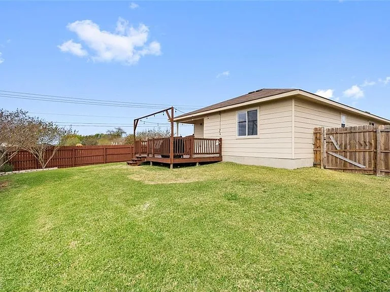 12201 Sky Harbor Dr — Photo 29