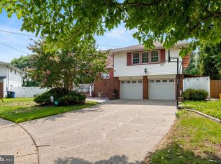 600 Hilltop Rd, Cinnaminson, NJ 08077