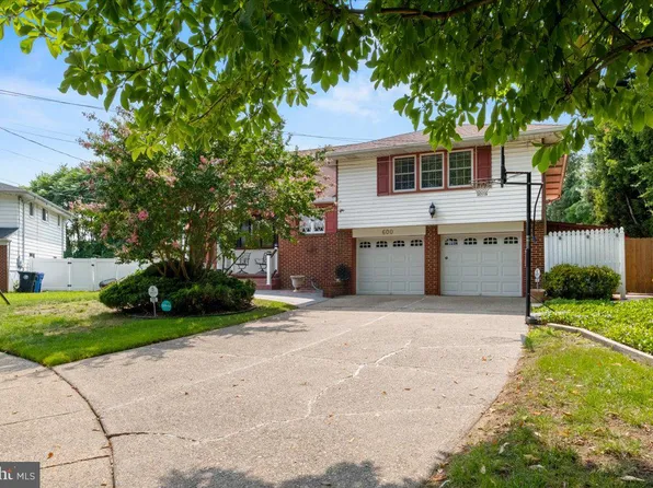 600 Hilltop Rd, Cinnaminson, NJ 08077