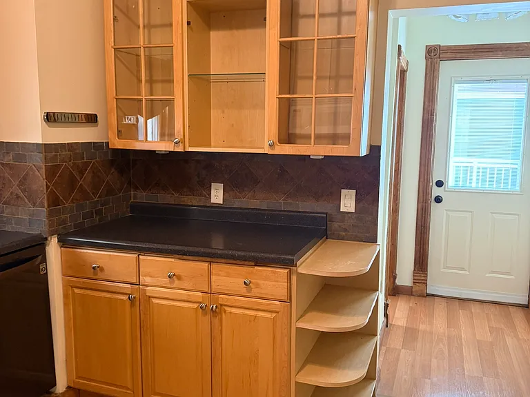3115 Harriet Ave — Photo 2