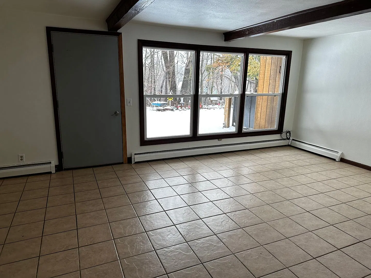 4722 W. Graham Dr. — Photo 3
