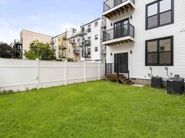 322 3rd Street image 18 of 20