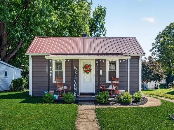 137 Hayward Ave, Circleville, OH 43113