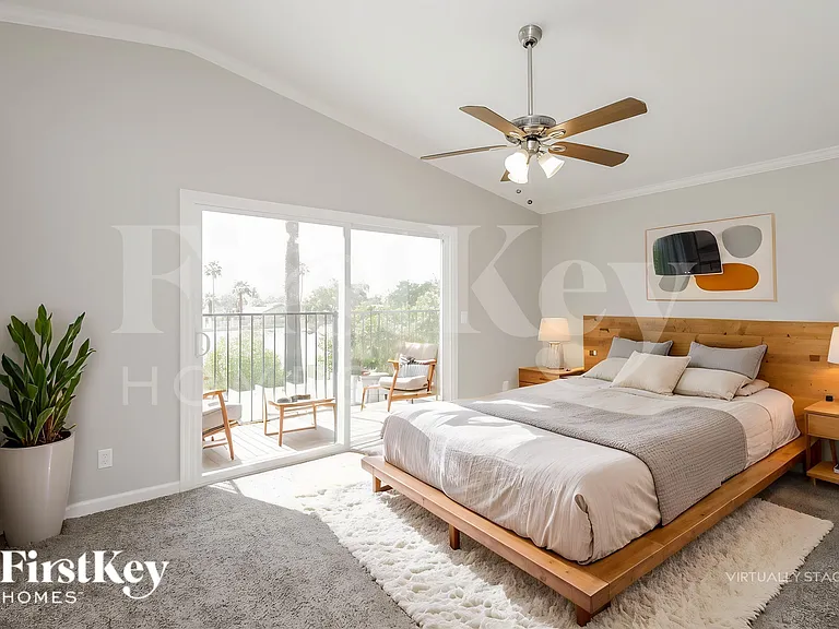 5359 E Elmwood St — Photo 9