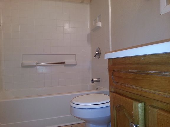 5th image of 1017 H St APT 21